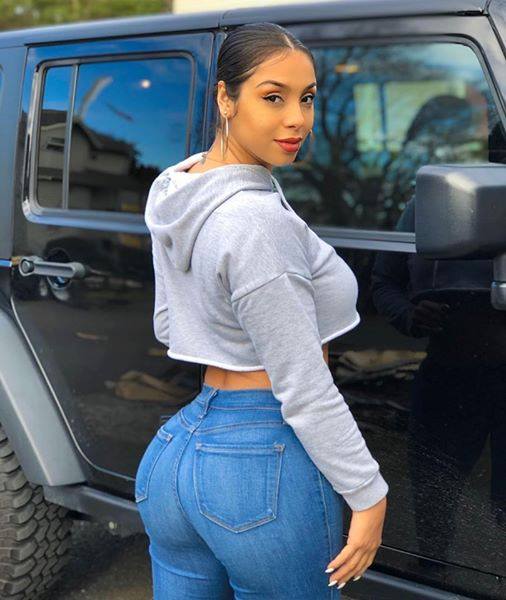 Rich Single Mom In London Wants You To Be Her Sugar Boy