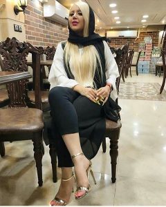 Sugar Momma in Portuguese Wants To Meet You