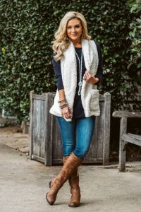 Tunisian Sugar Mama Is Giving Out Free Tickets