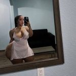 This Young Dubai Sugar Mummy Civia Dropped Her Direct WhatsApp Number