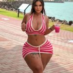 This Rich Sugar Mummy Josie From United Kingdom Has Also Accepted You – Congratulations