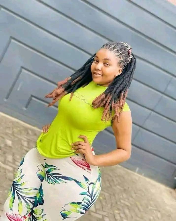 Rich Sugar Mama Jasmine Wants To Date You - Accept Her