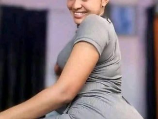 This Rich Sugar Mummy From Your Neighbourhood Has Just Accepted You – Chat Now