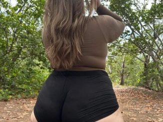 Sugar Mummy Facebook Profiles with Contact Details